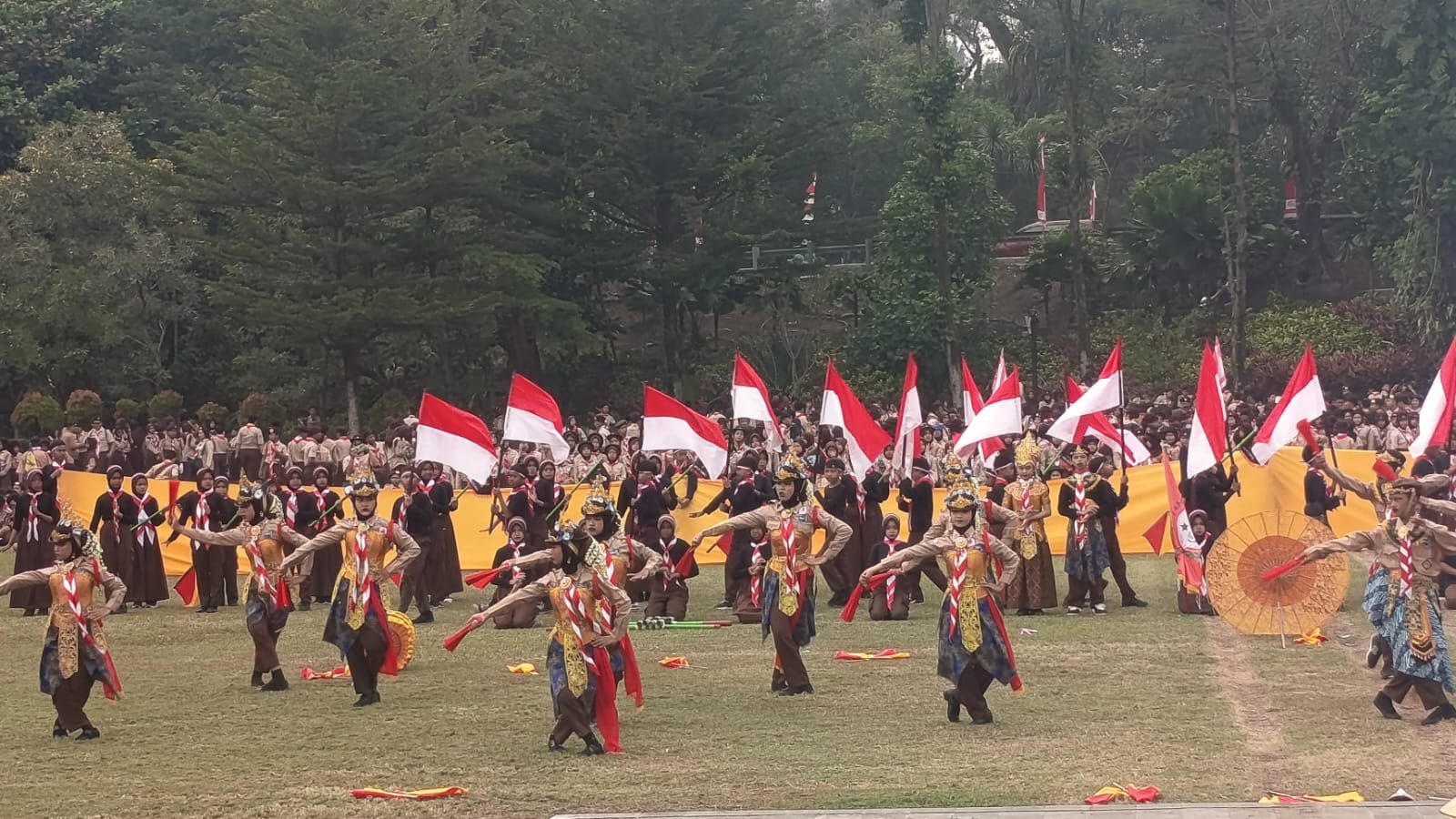 Kain 65 Meter dan Seni Pajajaran Sunda Warnai Hari Pramuka Kota Bogor