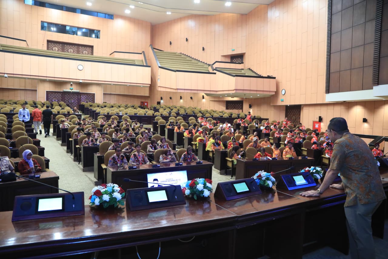 Foto dalam berita Kontingen Jamnas XII Kepri Kunjungi Gedung MPR/DPR/DPD RI