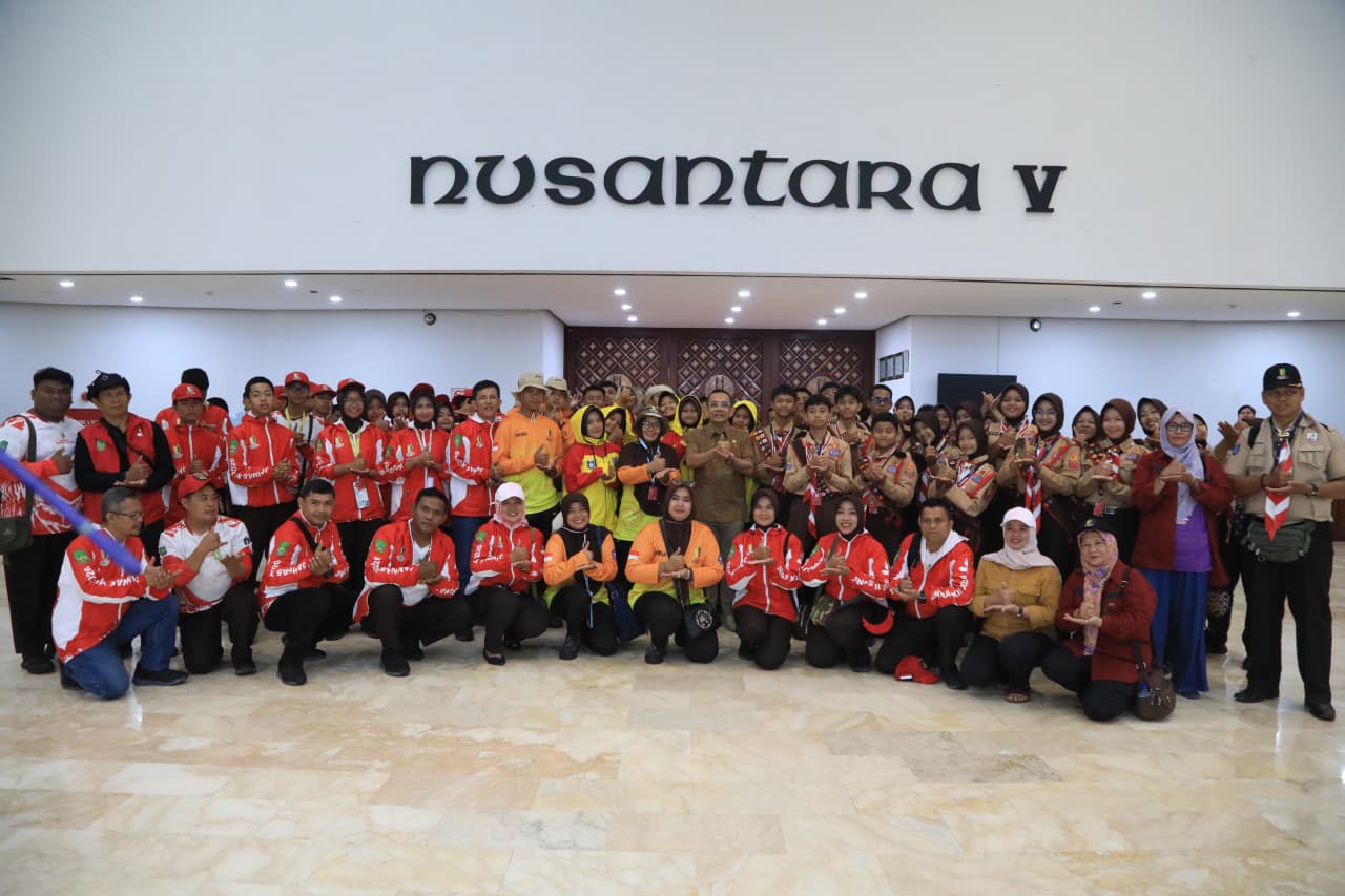 Foto dalam berita Kontingen Jamnas XII Kepri Kunjungi Gedung MPR/DPR/DPD RI
