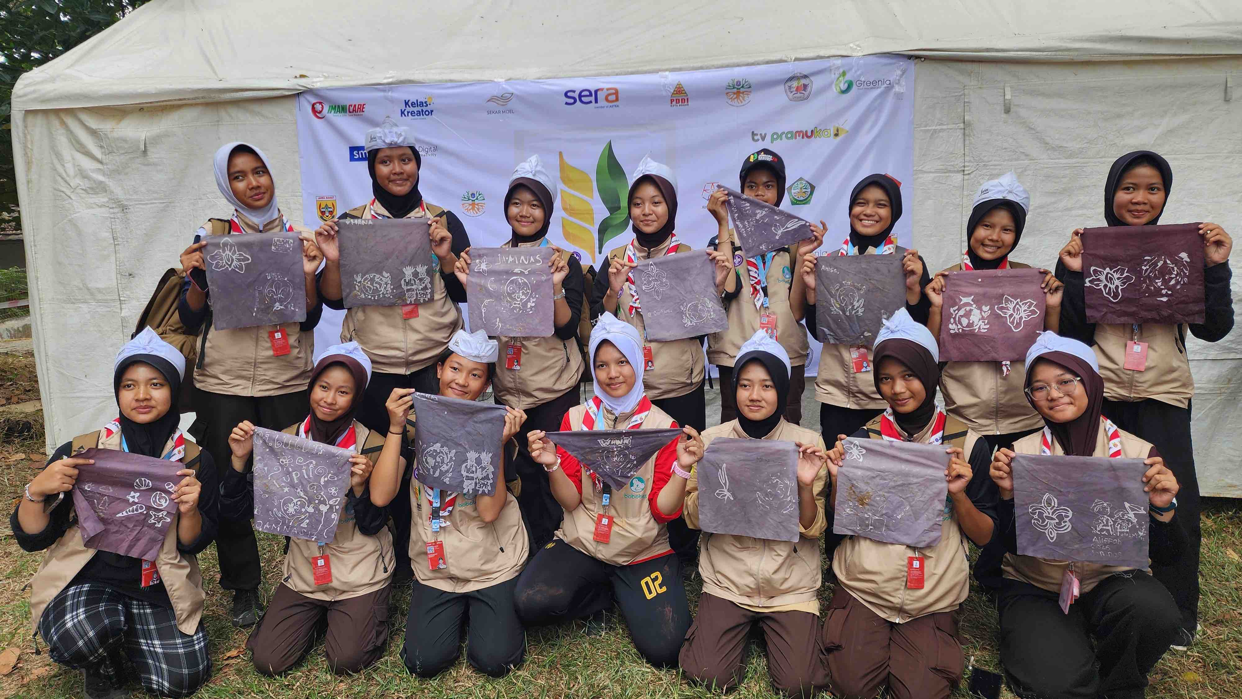 Foto dalam berita Peserta Jamnas XII Belajar Membatik di Buperta Cibubur